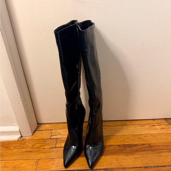 Elegant Black Over the Knee Boots - Picture 5 of 11